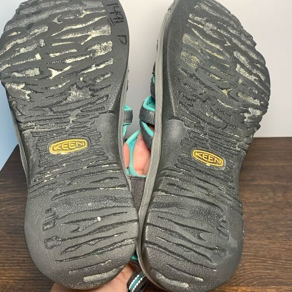 Keen Women's Whisper Closed Toe Sandal Black/Steel Grey Size 7 - Picture 7 of 8